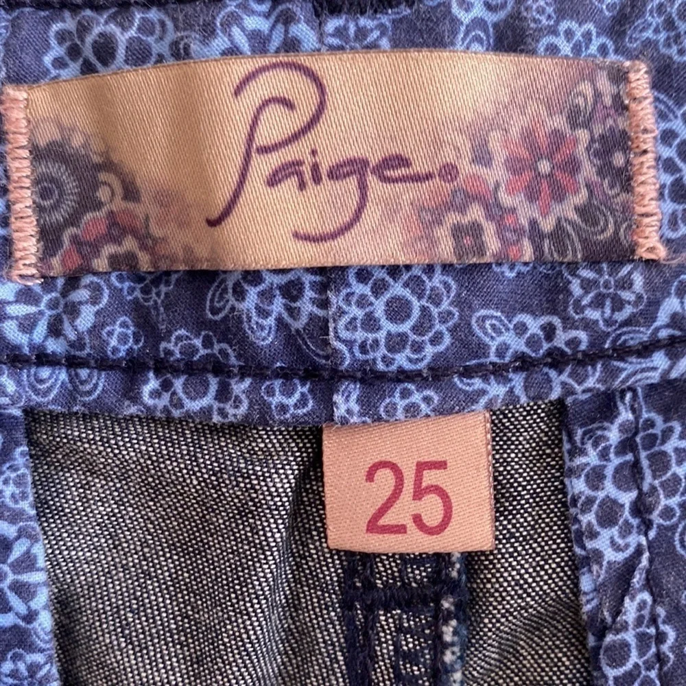 Paige cuffed dressy jean shorts dark wash size 25